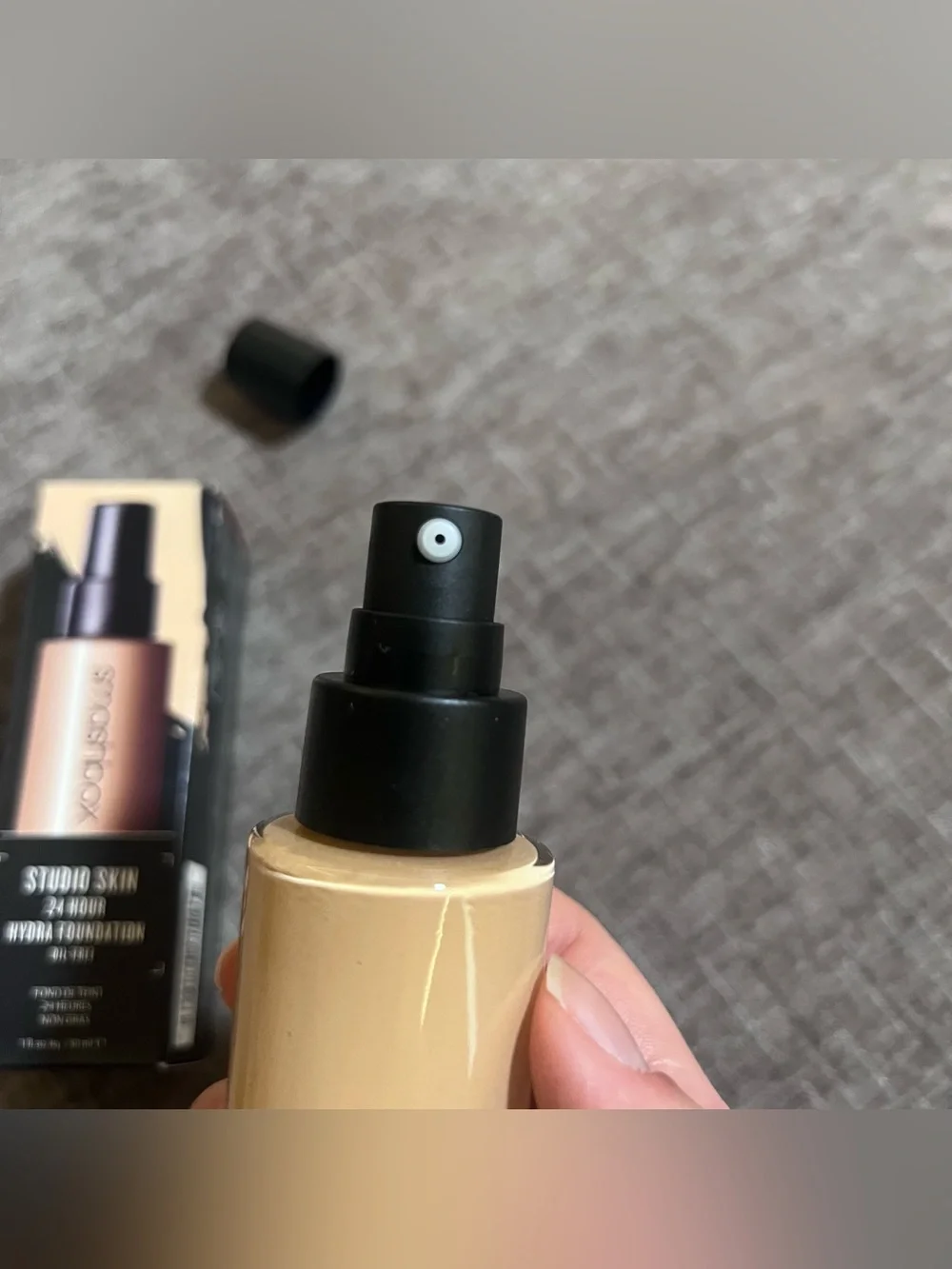 smashbox studio skin 24 hour hydra foundation 2.16 light warm golden